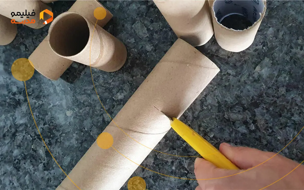 ساخت جامدادی رومیزی رول دستمال کاغذی برای مدرسه 
